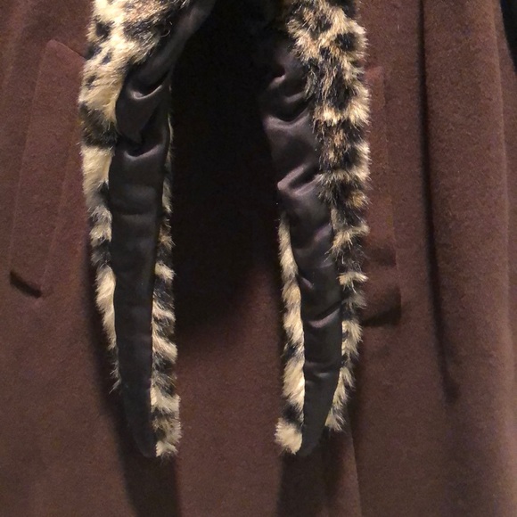 Brown Swing Coat With Faux Leopard Shawl Collar - Picture 3 of 11